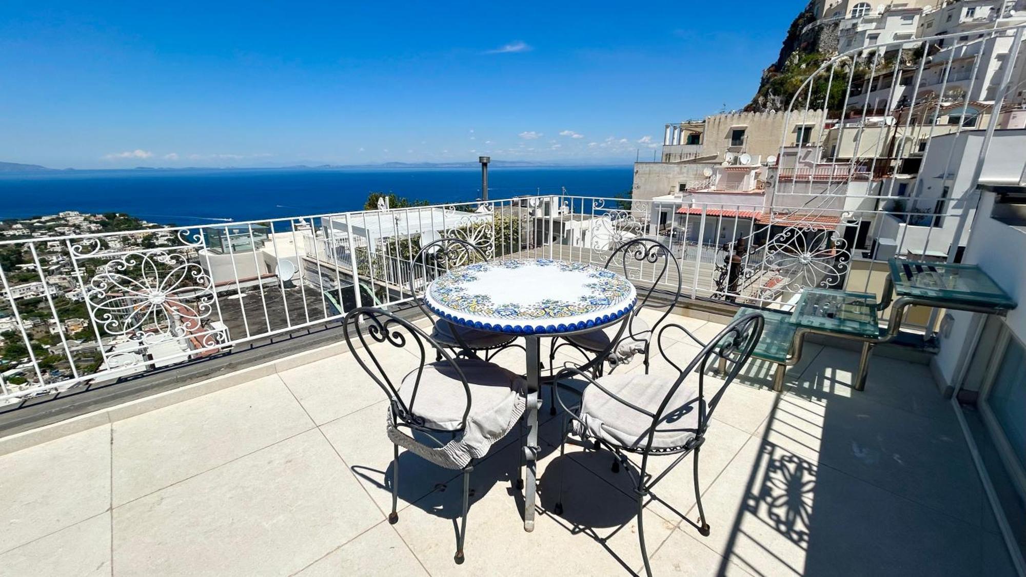 Rooftop Luxury Suite By Caprirooms Exterior foto